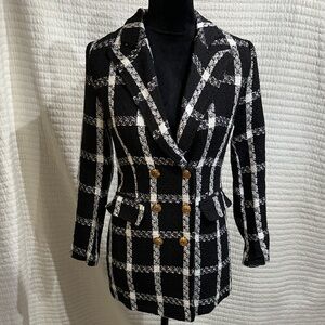 Mundefeis Black and White Women's Blazer (right pocket lining flawed)